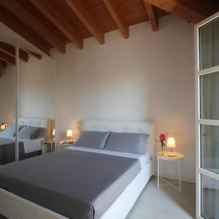 Ginny House - Charming Flat With Pool Апартаменты *