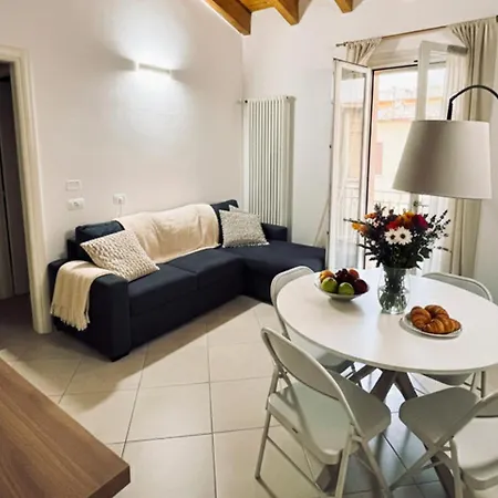 Lejlighed Ginny House - Charming Flat With Pool